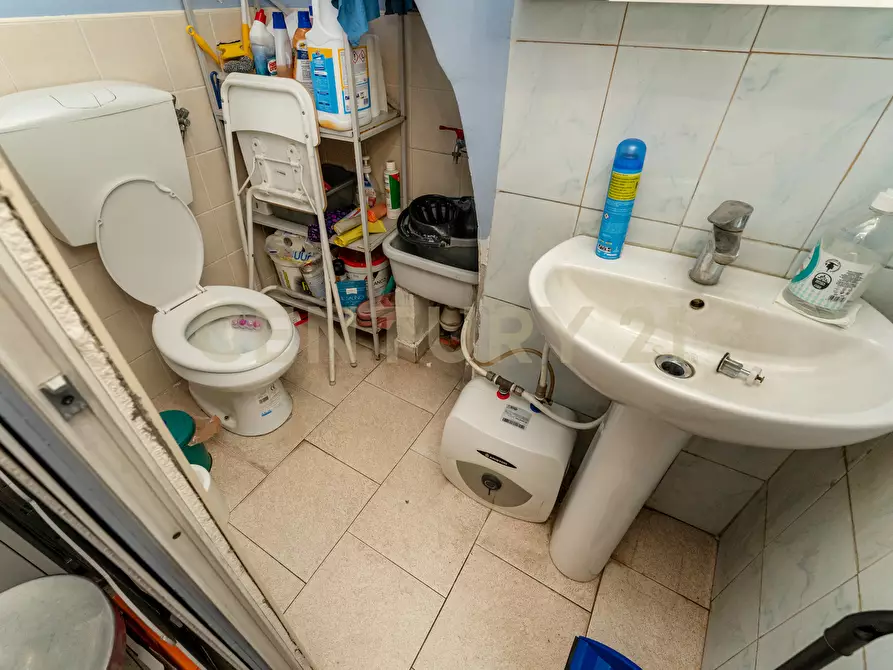 Immagine 24 di Tabaccheria in vendita  in Piazza Grande 11 a Catania