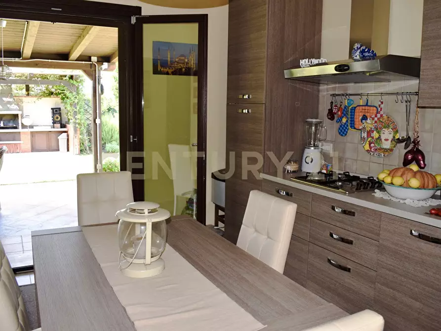 Immagine 12 di Villa in vendita  in Contrada Gisira 2/A a Augusta