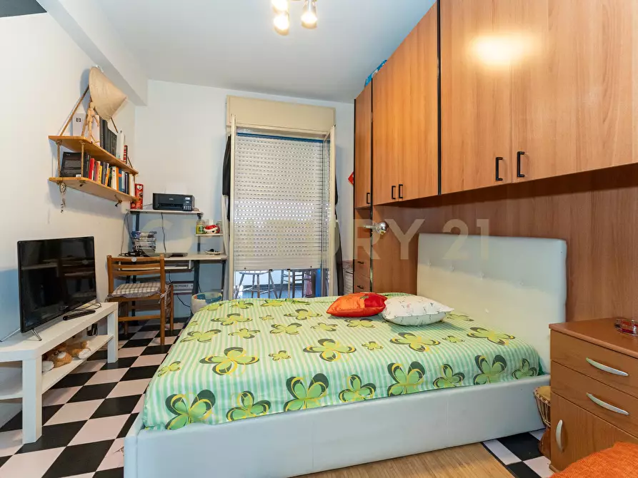 Immagine 42 di Quadrilocale in vendita  in Viale San Teodoro 7 a Catania