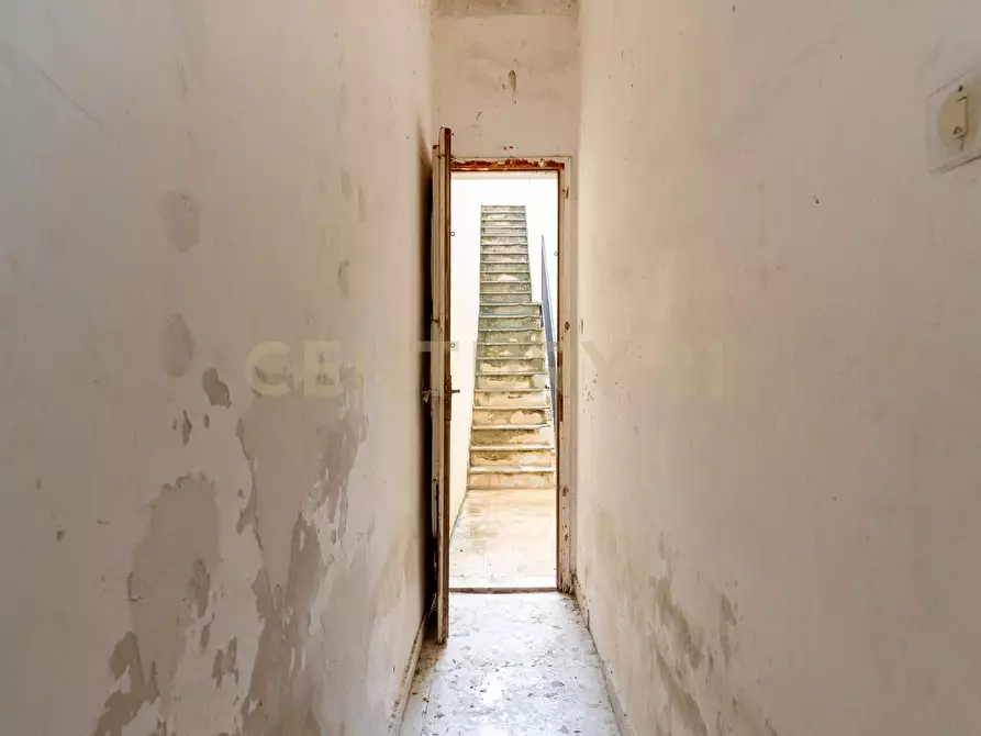 Immagine 23 di Pentalocale in vendita  in Via Principe Umberto 397 a Augusta