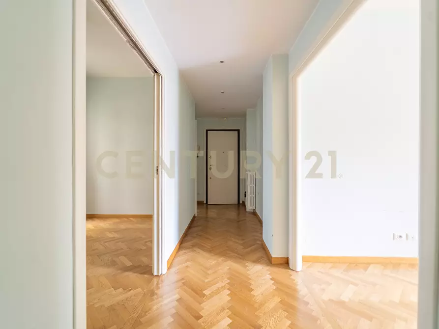 Immagine 6 di Pentalocale in affitto  in Via di Vigna Stelluti 157 a Roma