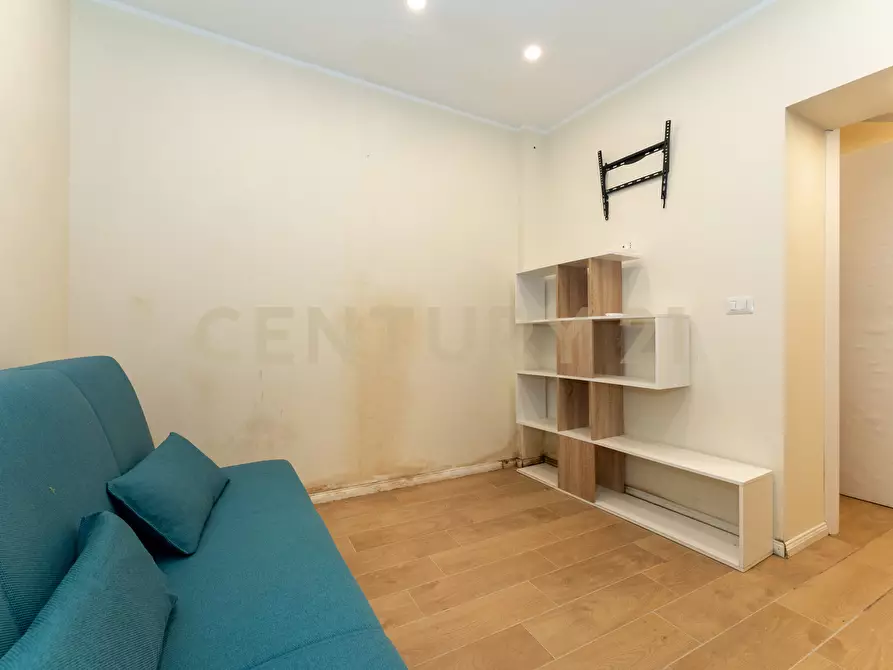 Immagine 9 di Pentalocale in vendita  in Via Alfieri 7 a Catania
