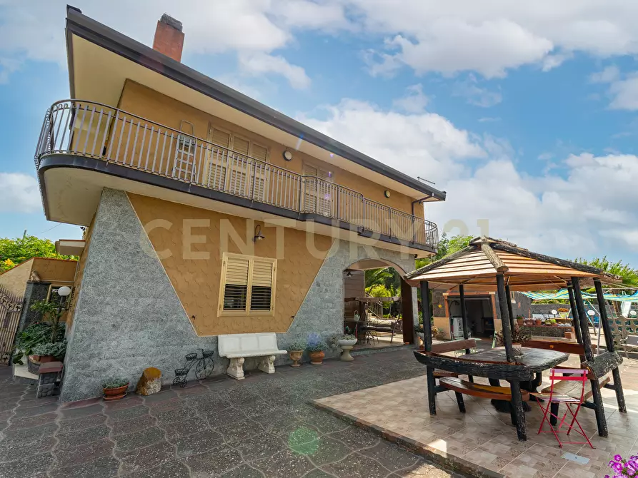 Immagine 3 di Villa in vendita  in Strada Provinciale 158 a Biancavilla