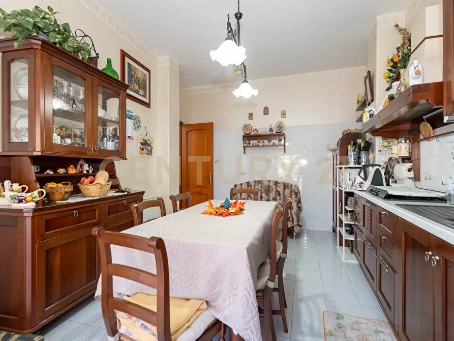 Immagine 6 di Pentalocale in vendita  in Piazza Giovanni Longo 122 a Misterbianco