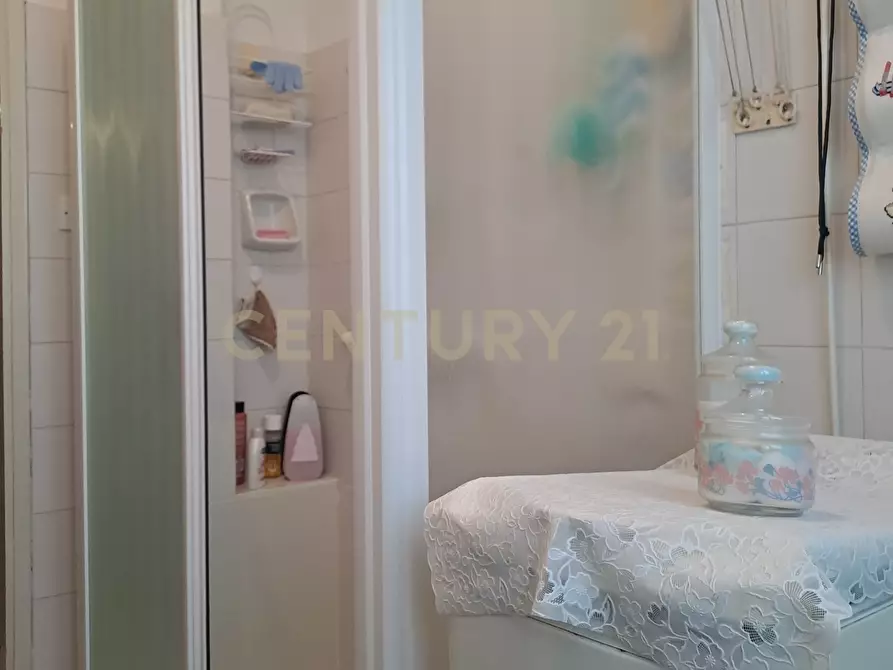 Immagine 12 di Quadrilocale in vendita  in Via Ugo Foscolo 2b a Verona