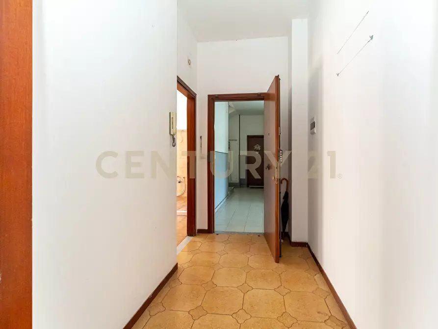 Immagine 15 di Quadrilocale in vendita  in Via Croce 72 a Aci Catena