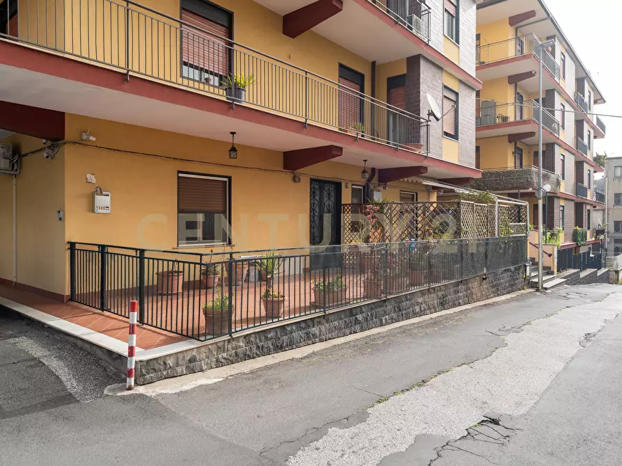 Immagine 33 di Pentalocale in vendita  in Via Goffredo Mameli 4 a Belpasso