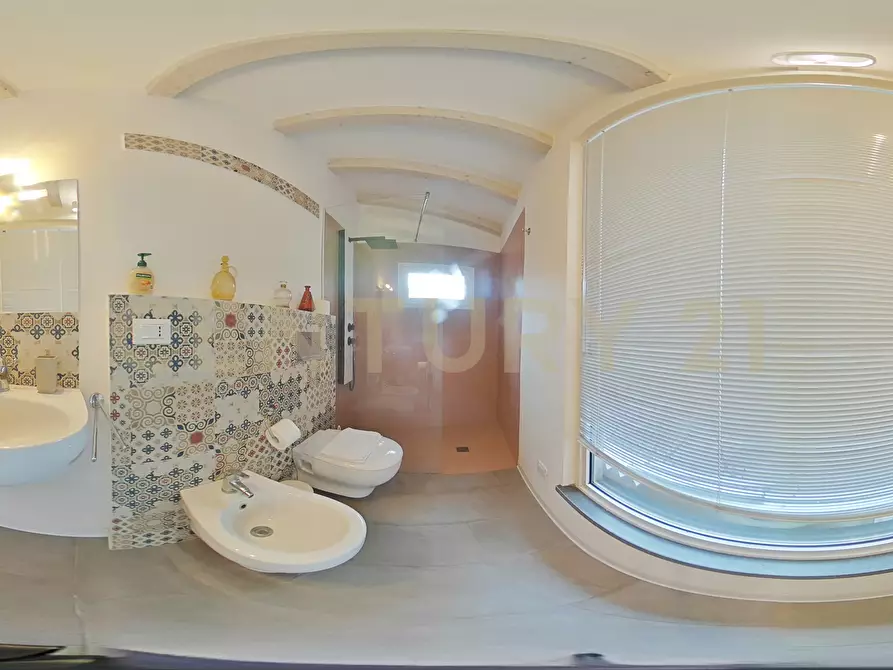 Immagine 137 di Casa bifamiliare in vendita  in Via della Palma a Catania