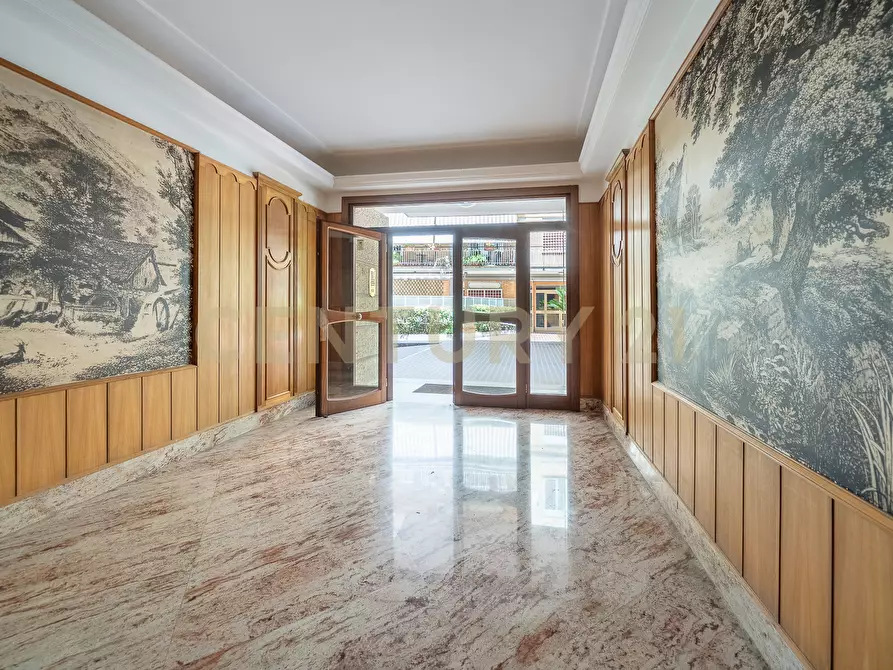 Immagine 85 di Trilocale in vendita  in Via Carlo Dossi 80 a Roma