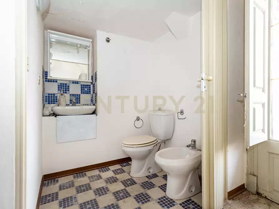 Immagine 35 di Appartamento in vendita  in Via Pacini a Catania