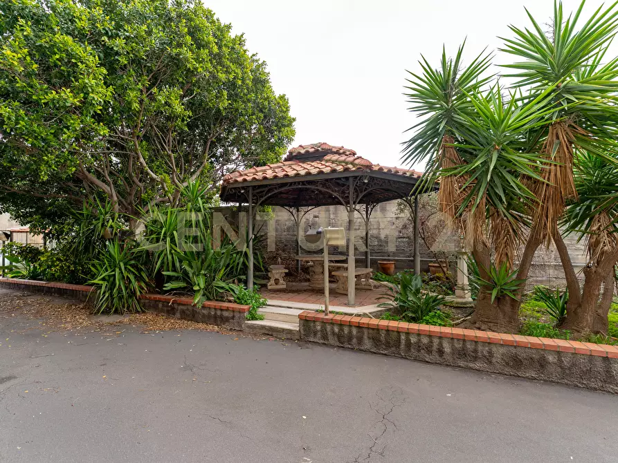 Immagine 8 di Villa in vendita  in Via delle Camelie 20 a Misterbianco