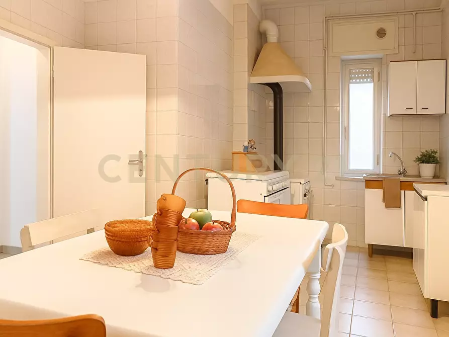 Immagine 8 di Trilocale in vendita  in Viale Dante Alighieri 1 a Radicofani