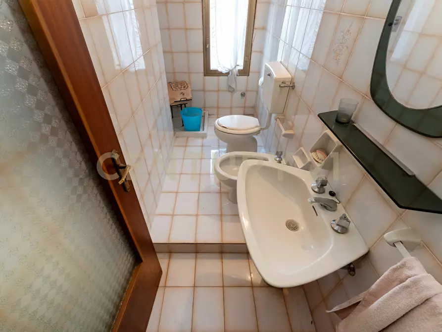 Immagine 40 di Casa bifamiliare in vendita  in Via Benedetto Croce 6 a Pedara