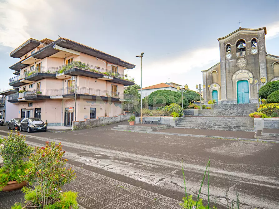 Immagine 7 di Locale commerciale in vendita  in Via Provinciale 194 a Santa Venerina