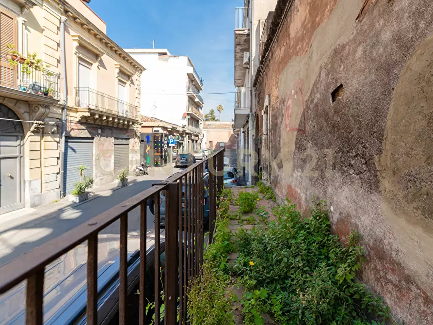 Immagine 13 di Casa indipendente in vendita  in Via Ittar 24 a Catania
