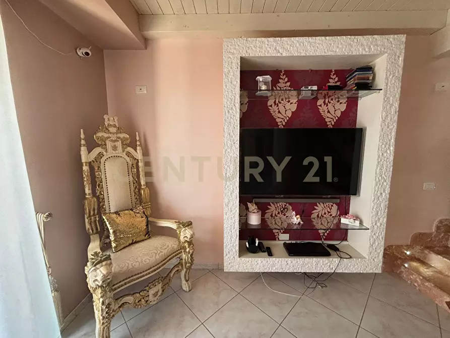 Immagine 21 di Pentalocale in vendita  in Via Giuseppe Basile 2 a Agrigento