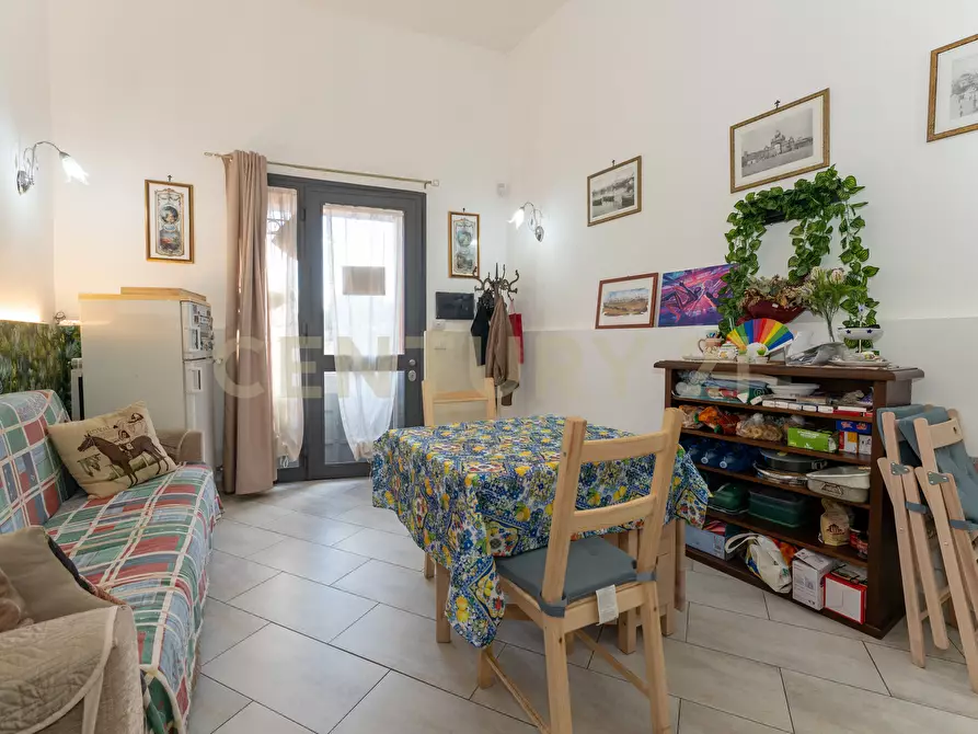 Immagine 27 di Bilocale in vendita  in via adelia 98 a Catania