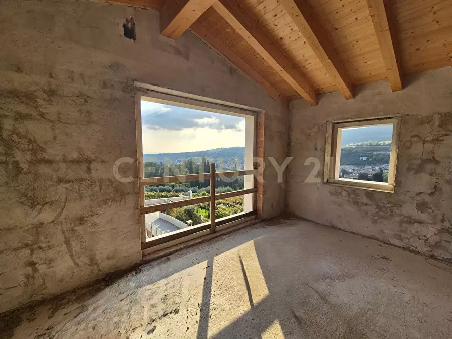 Immagine 39 di Palazzo in vendita  in Via Vigolo 1 a Negrar di Valpolicella