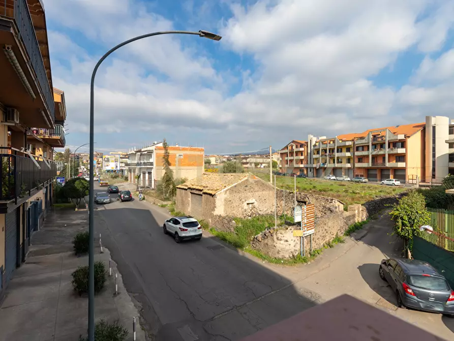 Immagine 38 di Pentalocale in vendita  in Via Casale dei Greci 34 a Adrano