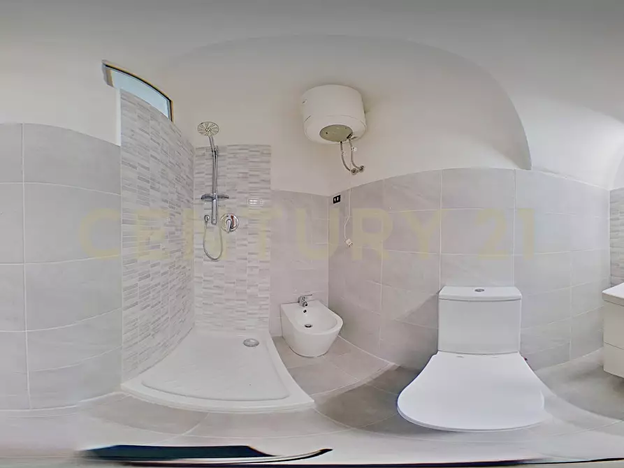 Immagine 37 di Bilocale in vendita  in Via del Principe 8 a Catania