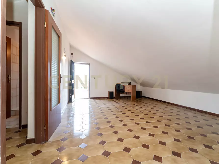 Immagine 30 di Casa bifamiliare in vendita  in Via Benedetto Croce 6 a Pedara