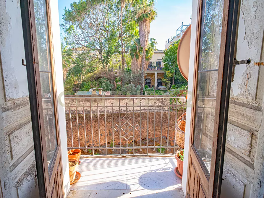 Immagine 23 di Pentalocale in vendita  in Via Francesco Riso 34 a Catania