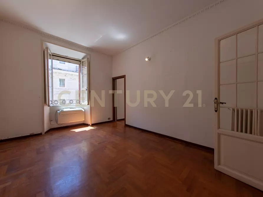 Immagine 1 di Quadrilocale in vendita  in Via Plinio 22 a Roma