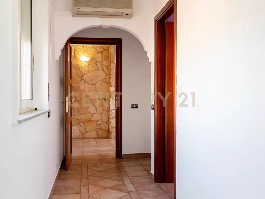 Immagine 58 di Attico in vendita  in Via Finocchiari 12 a Aci Catena