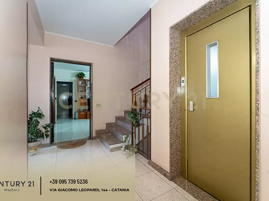 Immagine 15 di Quadrilocale in vendita  in Via Gesualdo Bufalino 1 a Aci Catena