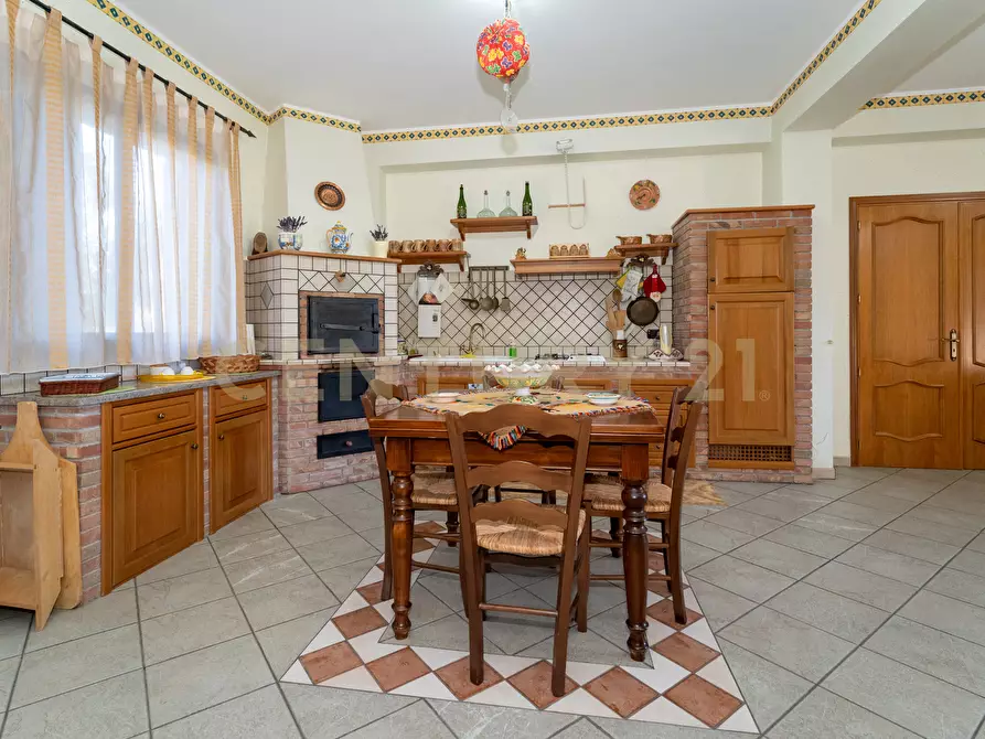 Immagine 24 di Villa in vendita  in Strada Comunale Calderara 5 a Randazzo