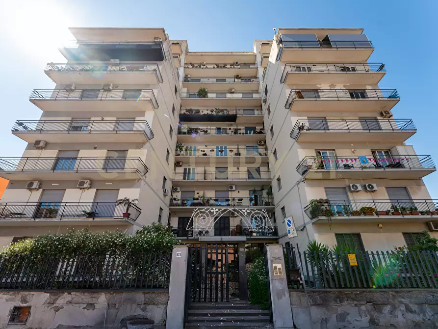 Immagine 2 di Pentalocale in vendita  in Via Messina 523 a Catania