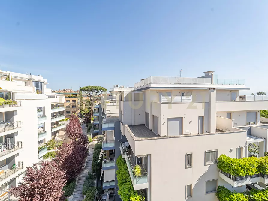 Immagine 25 di Attico in vendita  in Viale Cortina d'Ampezzo 199 a Roma