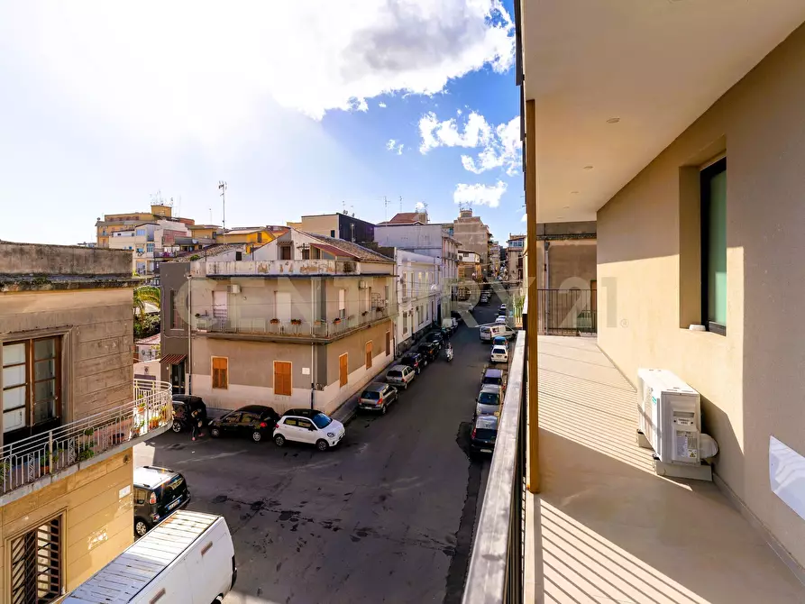 Immagine 25 di Appartamento in affitto  in Viale Mario Rapisardi 109 a Catania