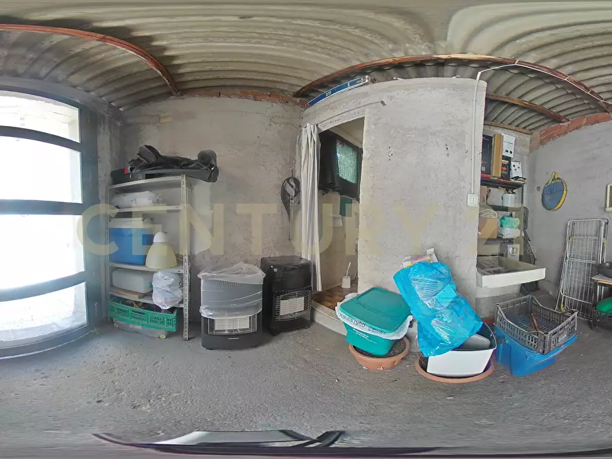 Immagine 53 di Pentalocale in vendita  in Via Isole Eolie 126 a Paterno'