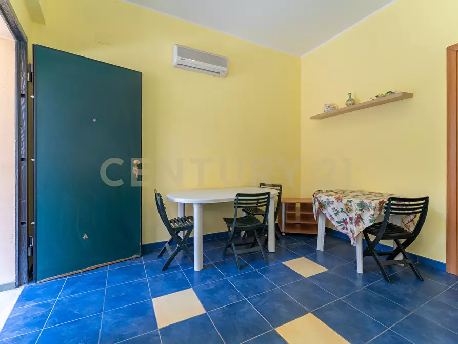Immagine 14 di Bilocale in vendita  in Via Lungomare 2 a Sant'alessio Siculo