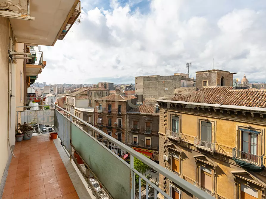 Immagine 17 di Trilocale in vendita  in Via Pietro Platania 6 a Catania