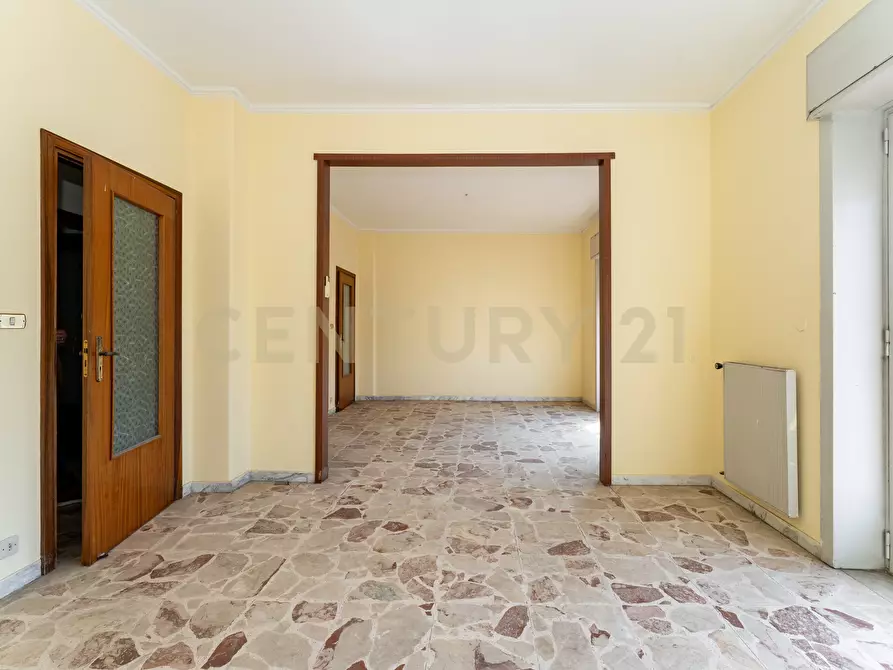 Immagine 21 di Pentalocale in vendita  in Via Carnazza 2 a Tremestieri Etneo