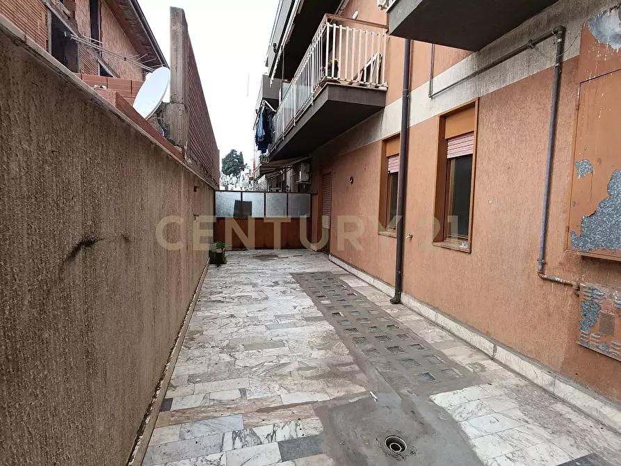 Immagine 19 di Pentalocale in vendita  in Via Nicola Coviello 158 a Biancavilla