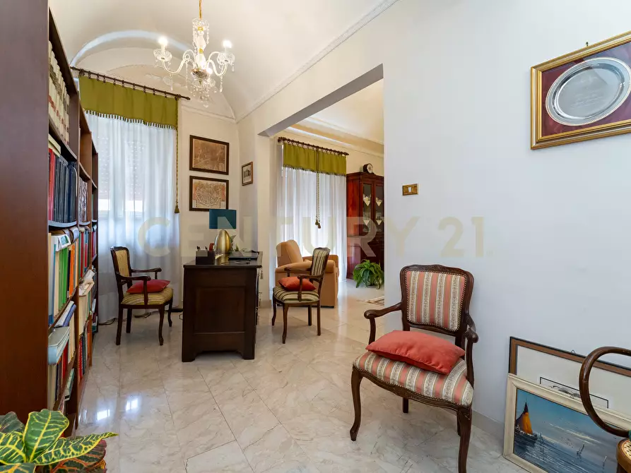 Immagine 18 di Pentalocale in vendita  in Via Antonino di Sangiuliano 185 a Catania