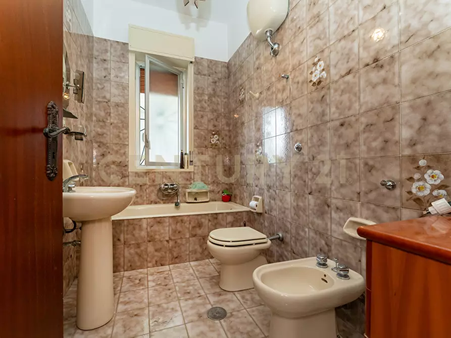 Immagine 19 di Casa bifamiliare in vendita  in Via Benedetto Croce 6 a Pedara