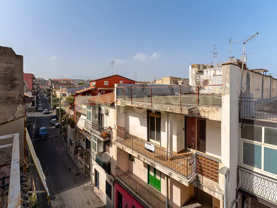 Immagine 23 di Trilocale in vendita  in Via dei Sanguinelli 11 a Catania