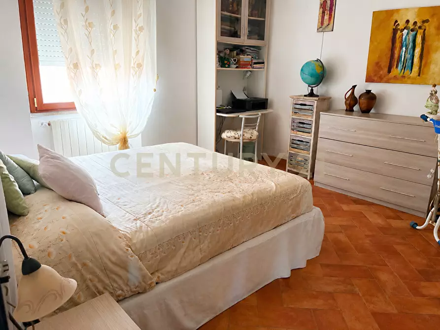 Immagine 12 di Trilocale in vendita  in Viale Caravaggio 19 a Orbetello