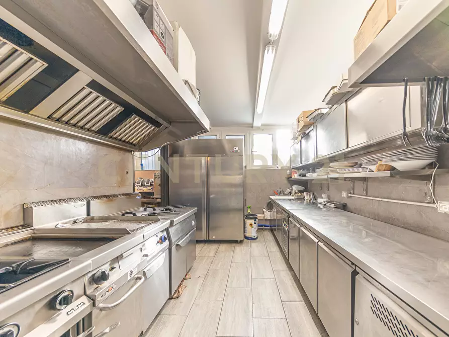 Immagine 24 di Bar / Ristorante in vendita  in Via della Farnesina 155 a Roma