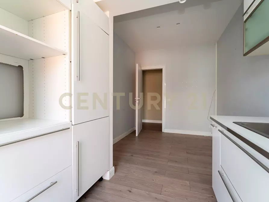 Immagine 10 di Trilocale in vendita  in Via Livorno 101 a Aci Castello