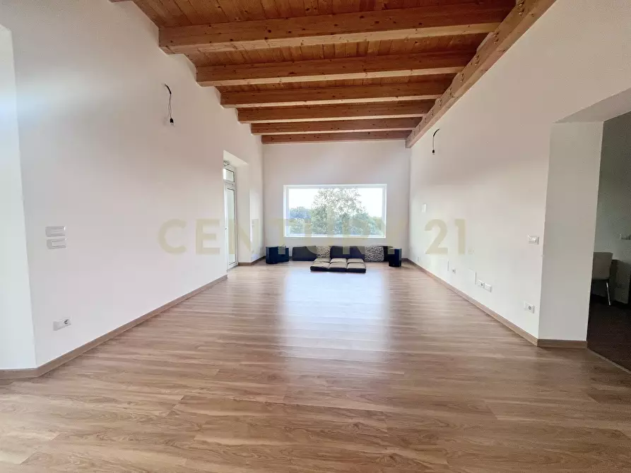 Immagine 16 di Villa in vendita  in Piazza Barbana 35 a Scansano