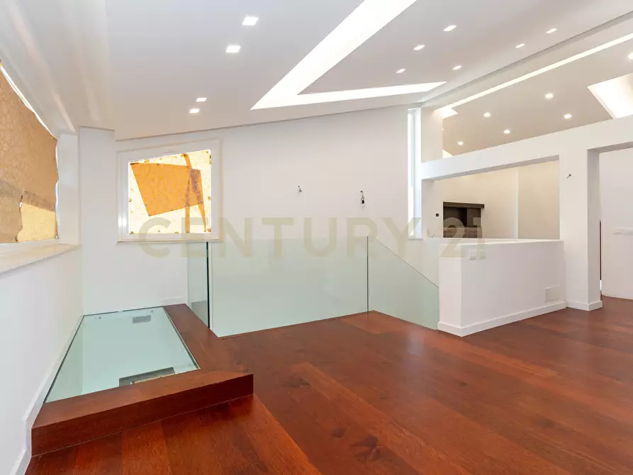 Immagine 55 di Villa in vendita  in SS284 a Adrano