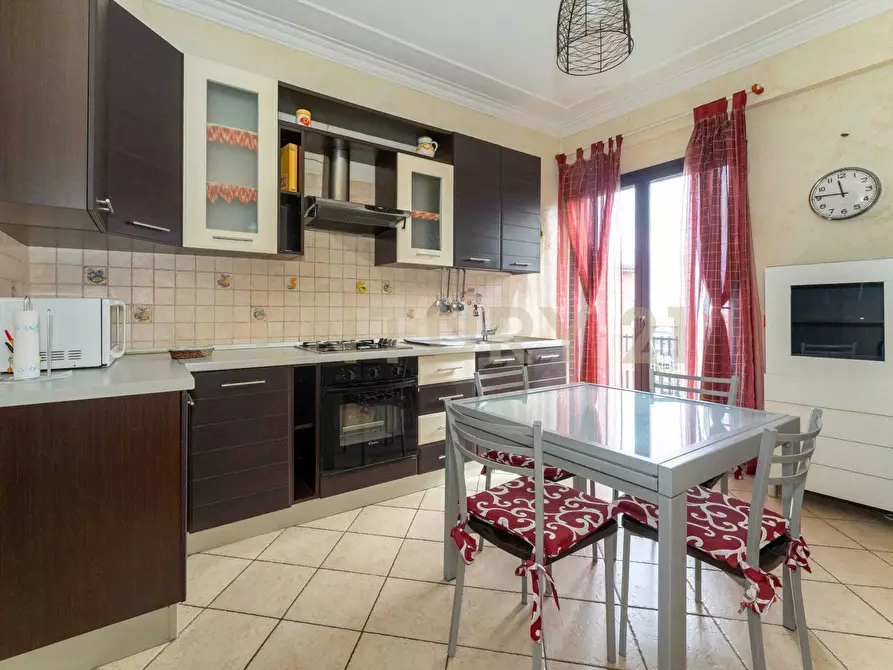 Immagine 3 di Trilocale in vendita  in Corso San Vito 128 a Catania