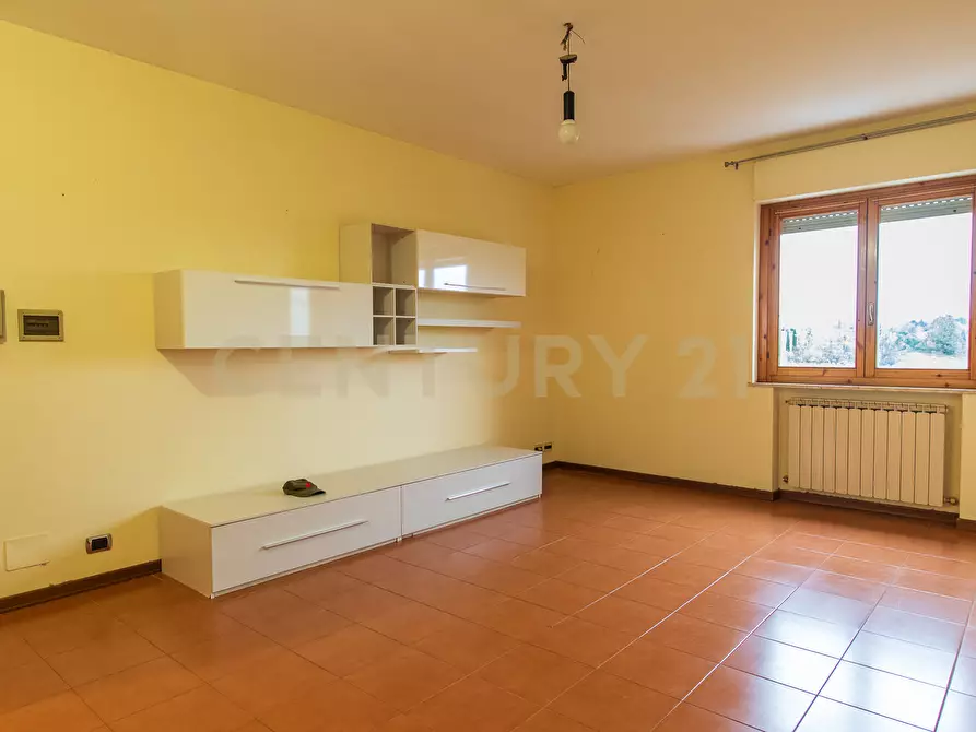 Immagine 1 di Pentalocale in vendita  in Via A. Vignali 16 a Siena