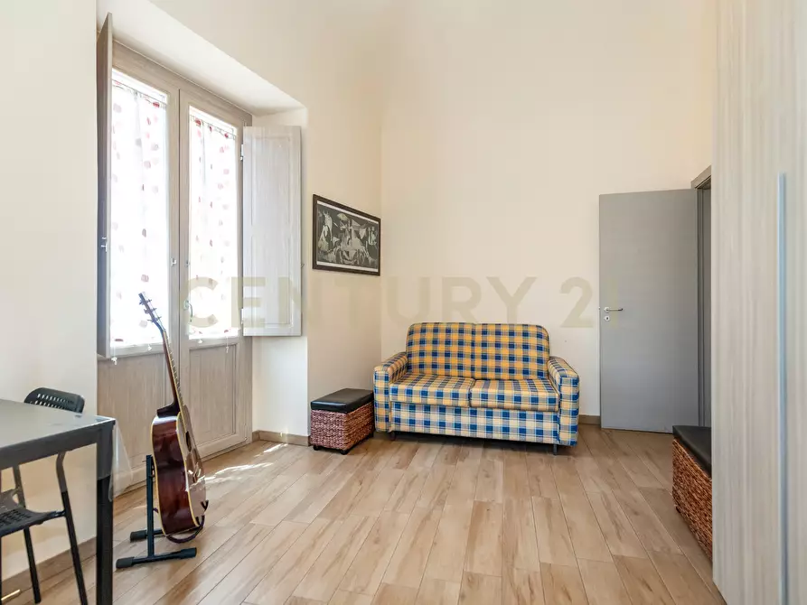 Immagine 37 di Pentalocale in vendita  in Via Recupero 38 a Catania