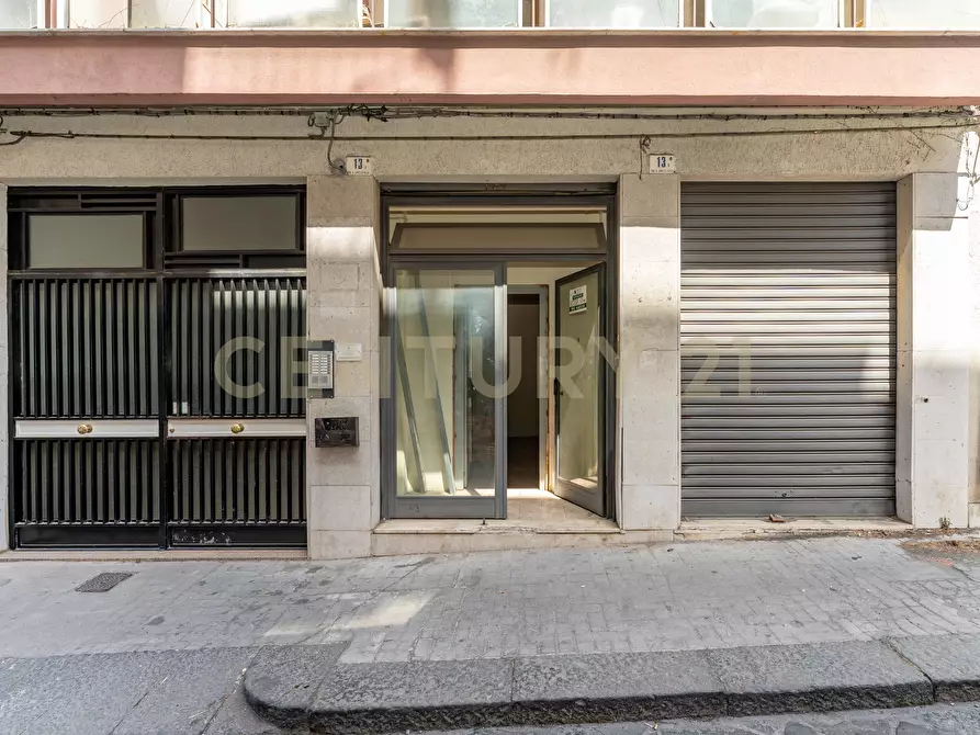 Immagine 1 di Locale commerciale in vendita  in Via Antonio Santangelo Fulci 13 a Catania